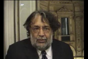 &lsquo;&lsquo;Ci sar&agrave; sempre pi&ugrave; comunicazione sul vino, perch&eacute; fino ad oggi si &egrave; spinto molto sulla marca ma non sul mondo che gli gira intorno, cio&egrave; quello delle sensazioni che un prodotto pu&ograve; generare&rsquo;&rsquo;. Parola del regista e creativo Riccardo Cioni